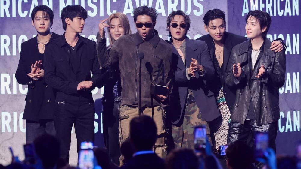 Los American Music Awards 2026 destacaron a BTS y Katseye por sus logros excepcionales en la música.