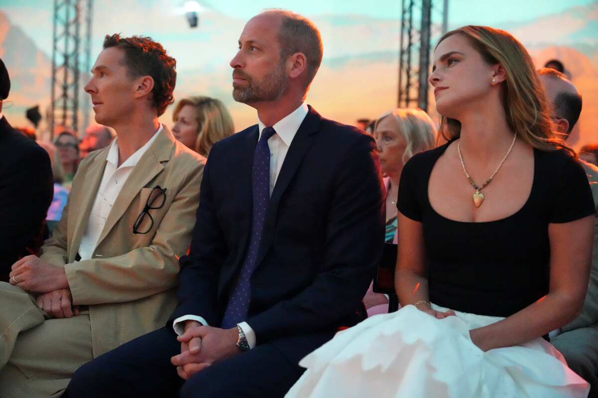 Emma Watson apareció junto al príncipe William y Benedict Cumberbatch en un evento para proteger el planeta.