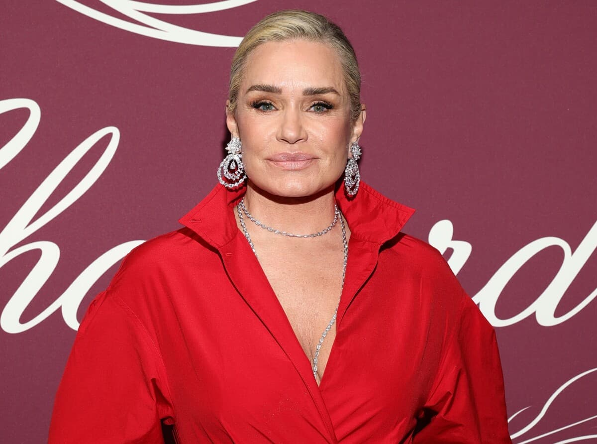Yolanda Hadid se vuelve a comprometer a los 62 años después de cancelar su boda el año pasado.
