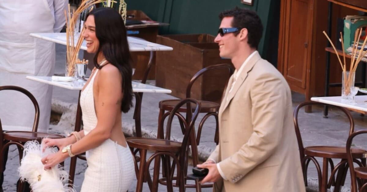 Dua Lipa y Callum Turner se casaron en Sicilia con la actuación de Elton John y una espectacular fiesta.