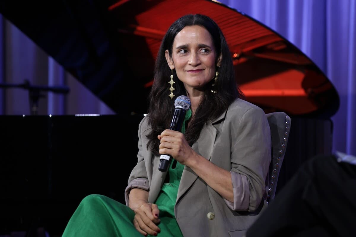 La nueva canción de Julieta Venegas, 'La niña futbolista', ha sido duramente criticada en redes sociales.