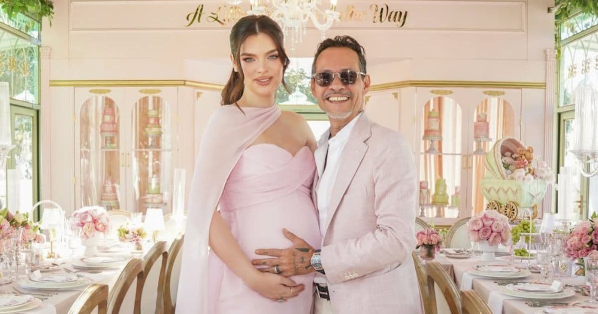 La emotiva reunión de Marc Anthony y Nadia Ferreira previó el nacimiento de su hija. Detalles especiales marcaron la celebration.