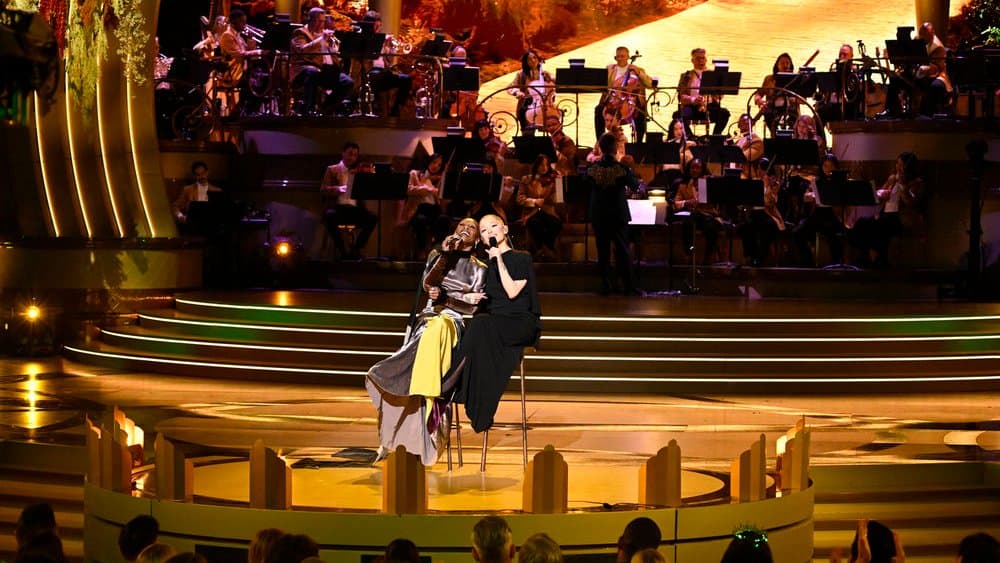 Ariana Grande ha propuesto un dúo de "Get Happy" con Judy Garland en su interpretación del musical Wicked.