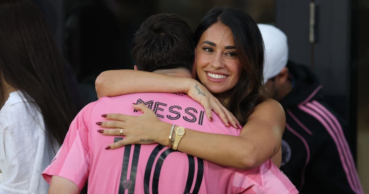 Las esposas y novias más influyentes de futbolistas en la Copa del Mundo 2026 como Roccuzzo y Rodríguez.