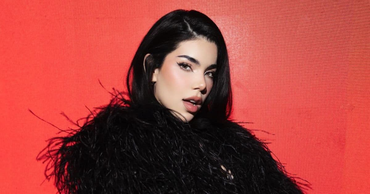 Kenia Os reveló aspectos de su vida personal al público durante el concierto de Rosalía en CDMX.