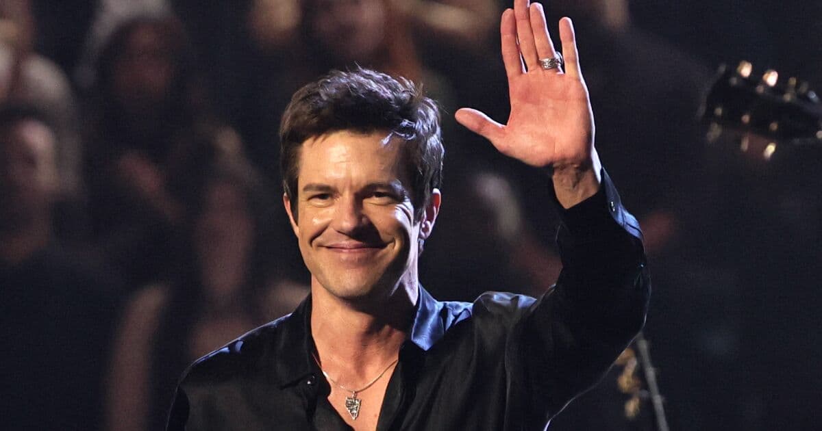 Brandon Flowers ha expresado su intención de retirarse para priorizar el bienestar familiar y reflexionar sobre su carrera musical.