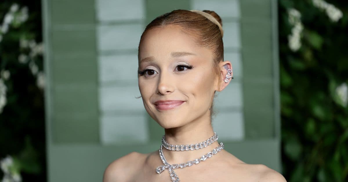 La cantante Ariana Grande se retirará temporalmente para cuidar su bienestar tras constantes ataques a su imagen.