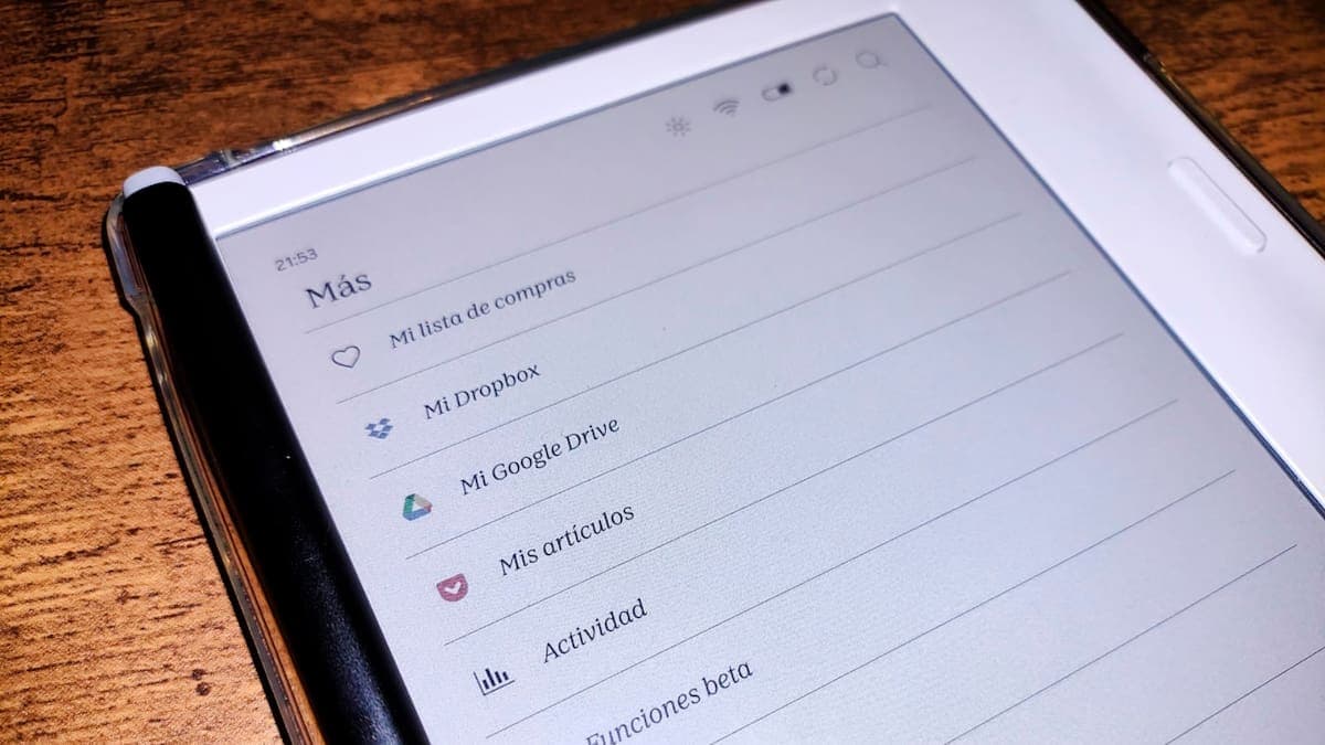 Descubre las innovadoras funcionalidades del Kobo Libra Colour, un lector electrónico que desafía al Kindle.