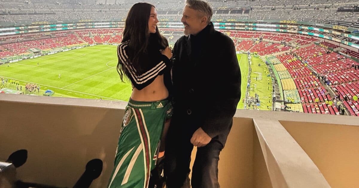 En el Mundial, Belinda y Miguel Bosé descubren una conexión familiar que une sus raíces desde hace décadas.