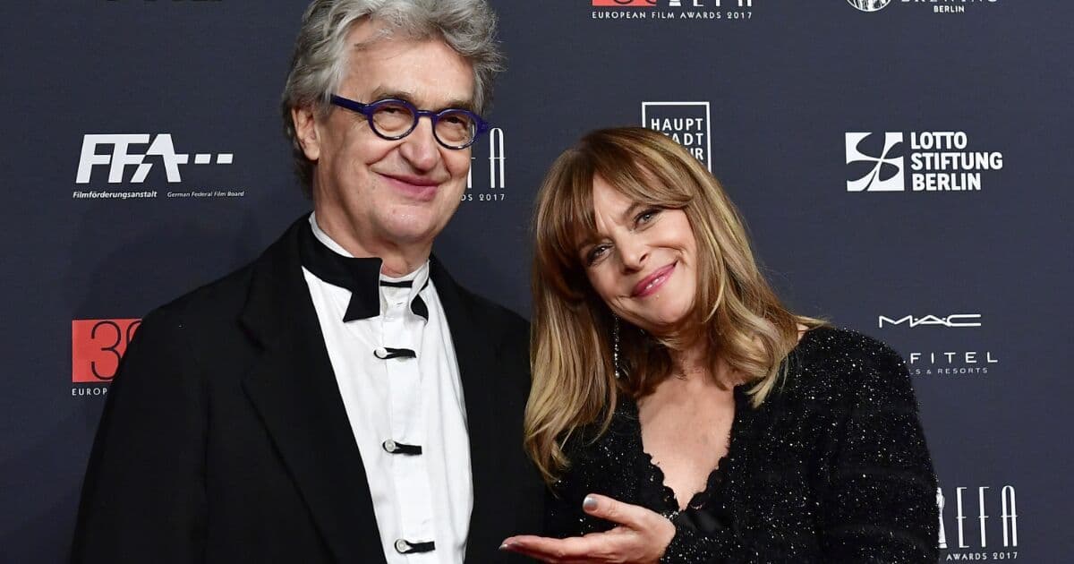 El cineasta Wim Wenders y la actriz Nastassja Kinski acuerdan eliminar una escena controversial de la película Wrong Move.