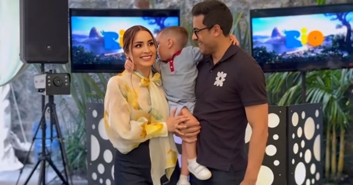 Carlos Rivera y Cynthia Rodríguez llevaron a cabo una fiesta temática en Huamantla, Tlaxcala, por el cumpleaños de su hijo León.