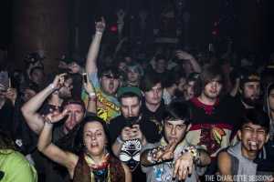 Los 7 personajes no deseables en los conciertos