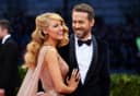 Ryan Reynolds defiende públicamente a Blake Lively en su proceso legal, destacando su integridad y fortaleza ante la situación.