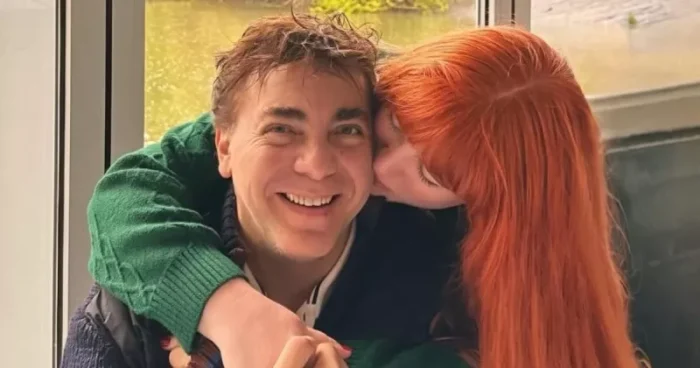 Cristian Castro y Victoria Kühne anuncian que son novios