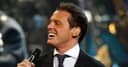 Luis Miguel no está hospitalizado, según informes de una fuente cercana al cantante.