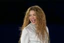 La exitosa artista colombiana Shakira ha ganado un juicio que anula una sanción fiscal significativa.