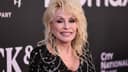 Dolly Parton ha cancelado su residencia en Las Vegas debido a problemas de salud. La artista comparte un mensaje sobre su recuperación.