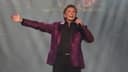 Barry Manilow ha pospuesto fechas en Las Vegas, pero asegura tener grandes avances en su proceso de recuperación.