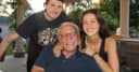 Brooklyn Beckham conmueve al dedicar un mensaje a su suegro, reavivando tensiones familiares con su padre, David Beckham.