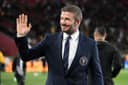 El exjugador de fútbol David Beckham recibirá una estrella en el Paseo de la Fama de Hollywood, reconociendo su legado.