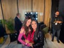 Belinda comparte cómo Salma Hayek le dio una curiosa “nalgada de la suerte” previo a su gran participación.
