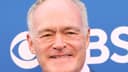 Scott Pelley responde a su despido de CBS, reflejando una crisis de valores en la industria noticiosa.