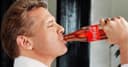 El icónico cantante mexicano Luis Miguel regresa como imagen de Coca Cola tras 35 años de su primer comercial con la marca.