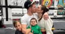 El boxeador mexicano Saúl Canelo Álvarez celebró el cumpleaños de su esposa con impresionantes esculturas de flores que deslumbraron a todos.