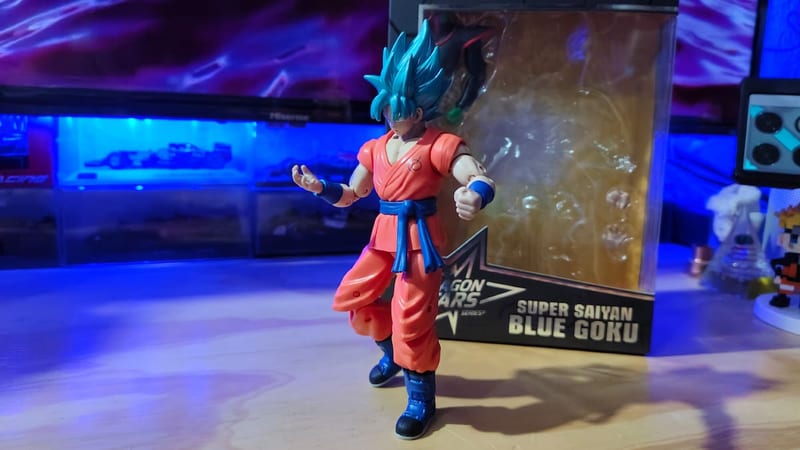 Descubre la nueva figura de acción de Goku Super Saiyan Blue y su impacto en el mundo del coleccionismo.