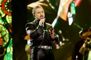 alejandro fernandez palco tecate monterrey